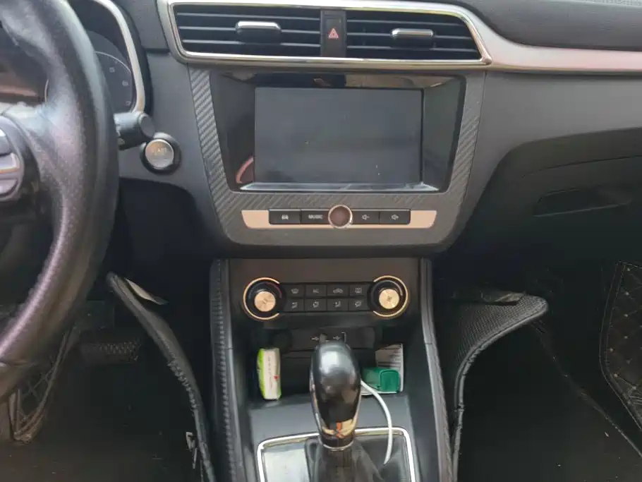 MG ZS 2017 2017 1.5L Auto Premium Internet Edition