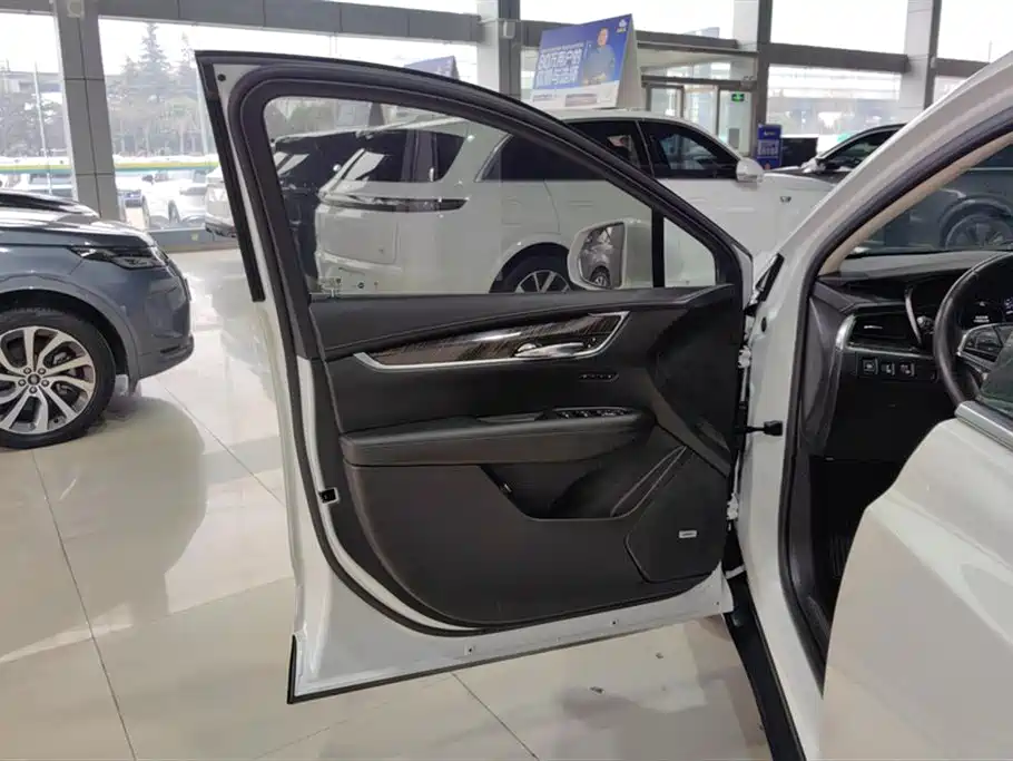 Cadillac XT5 2018 25T Luxury фото 7