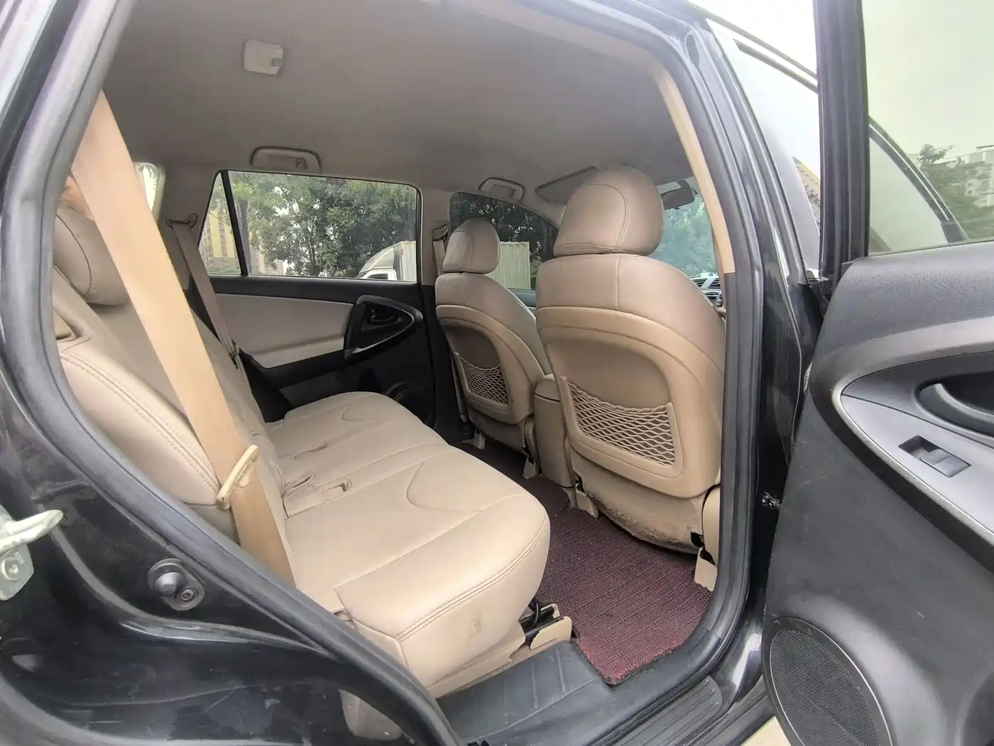 Toyota RAV4 Rongfang 2011 2.0L Automatic Classic Edition фото 10