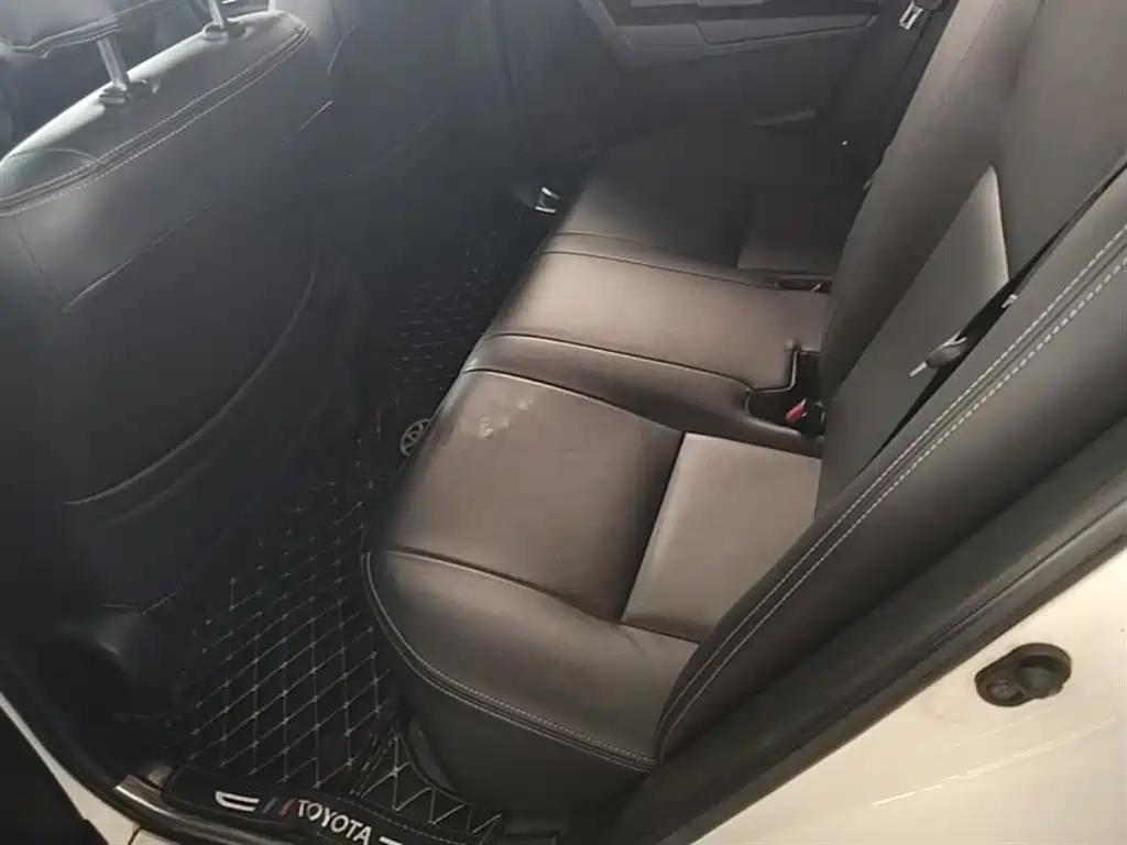 Toyota Corolla 2017 Facelift 1.2T S-CVT GL фото 17