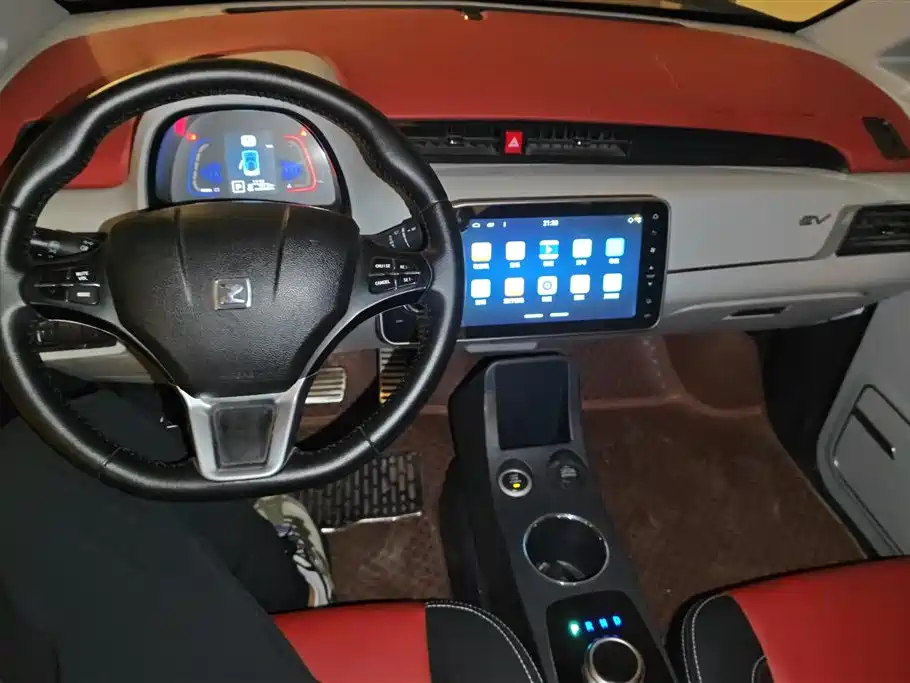 ZOTYE E200