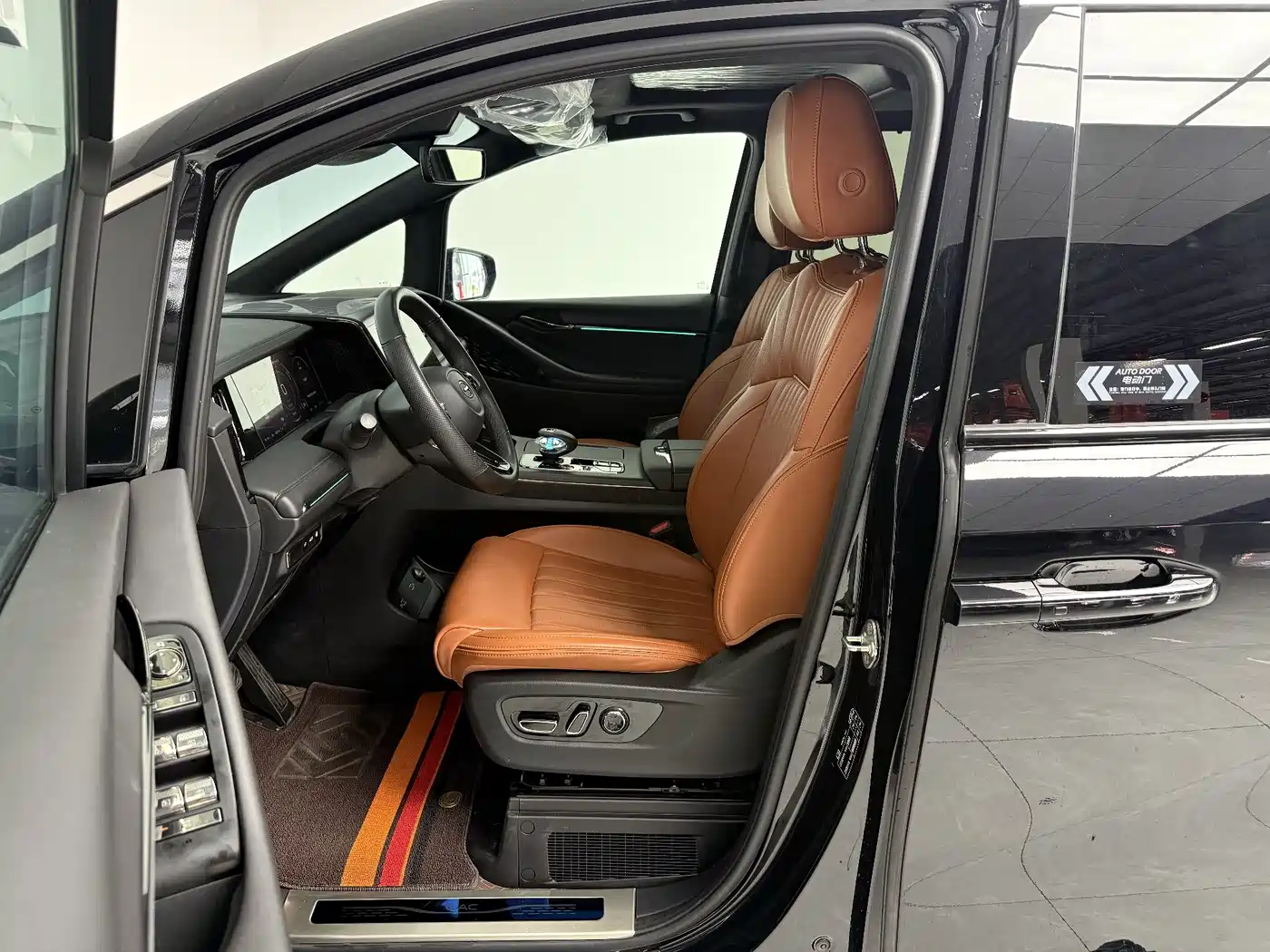 GAC Trumpchi Trumpchi E9 2024 E9 Lunar New Year Edition фото 17