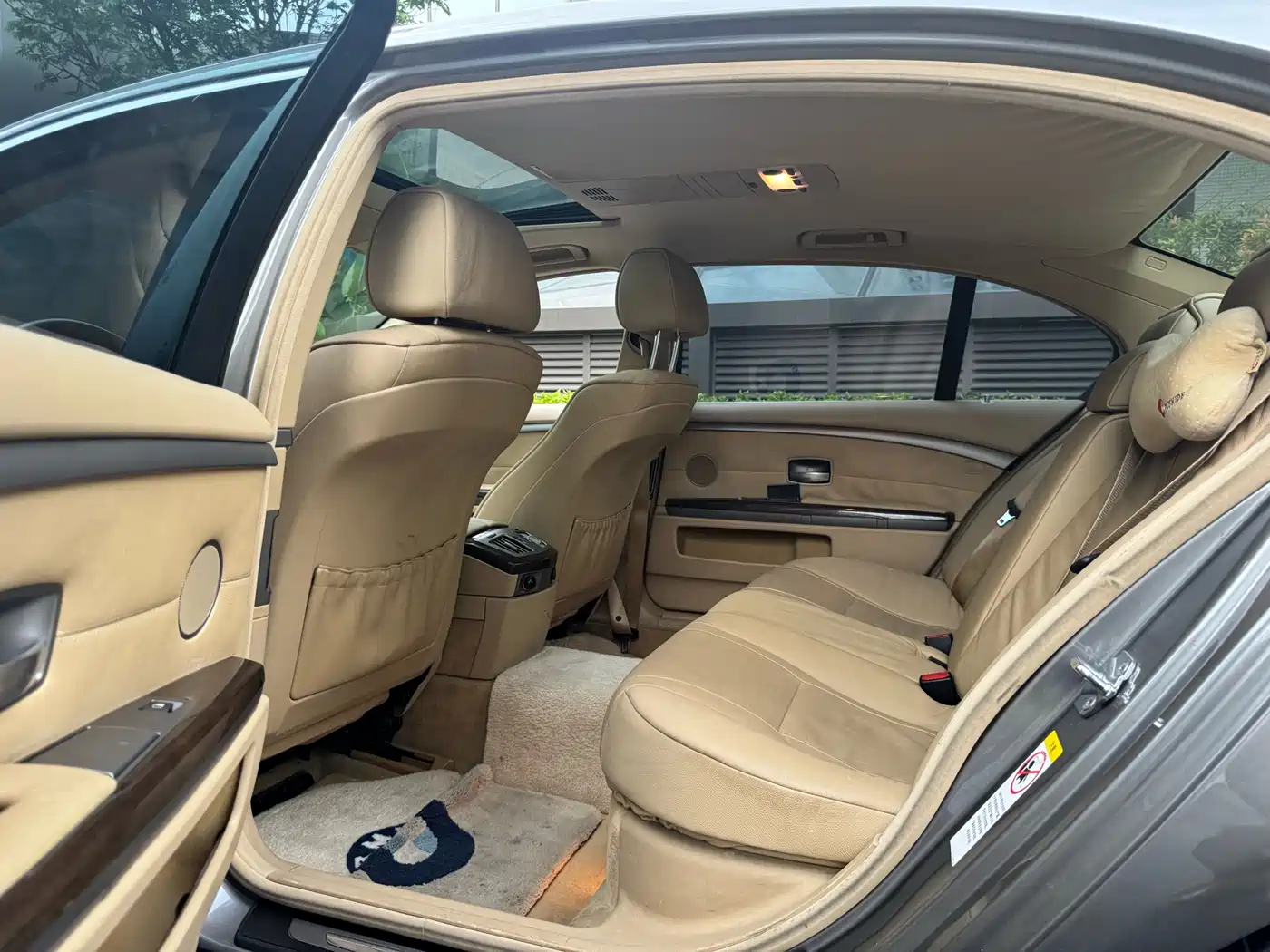 Photo 6 - BMW 7 Series