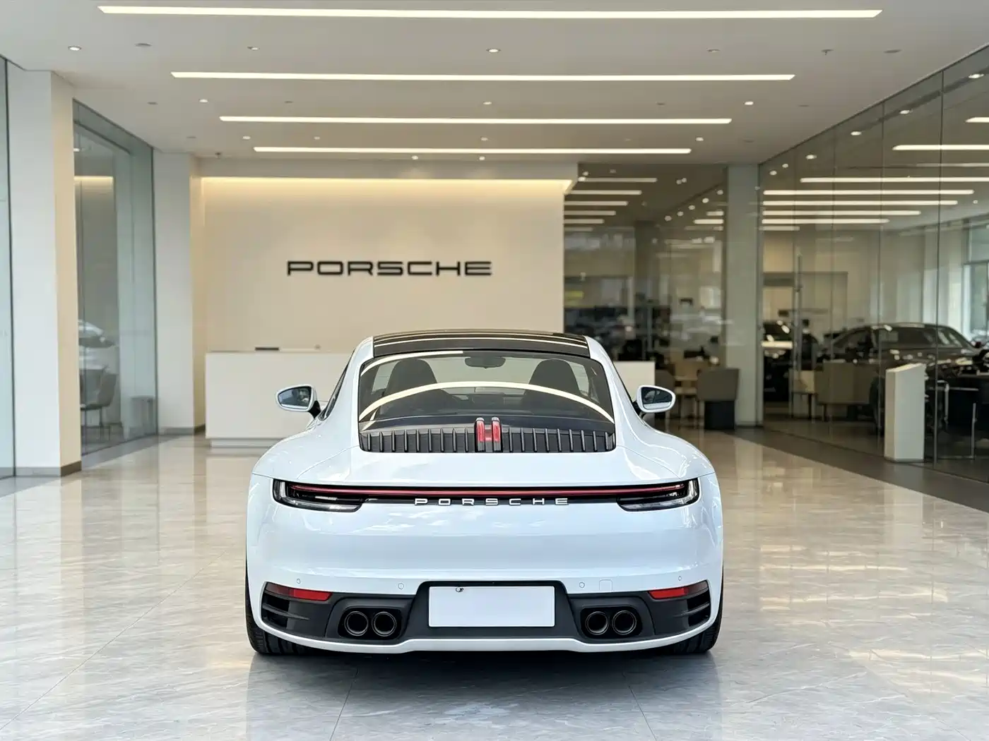 Photo 4 - Porsche 911