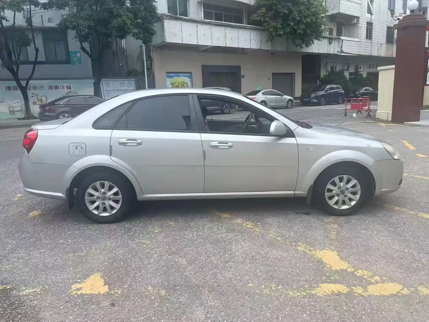Buick Excelle 2013 1.5L Automatic Classic фото 3