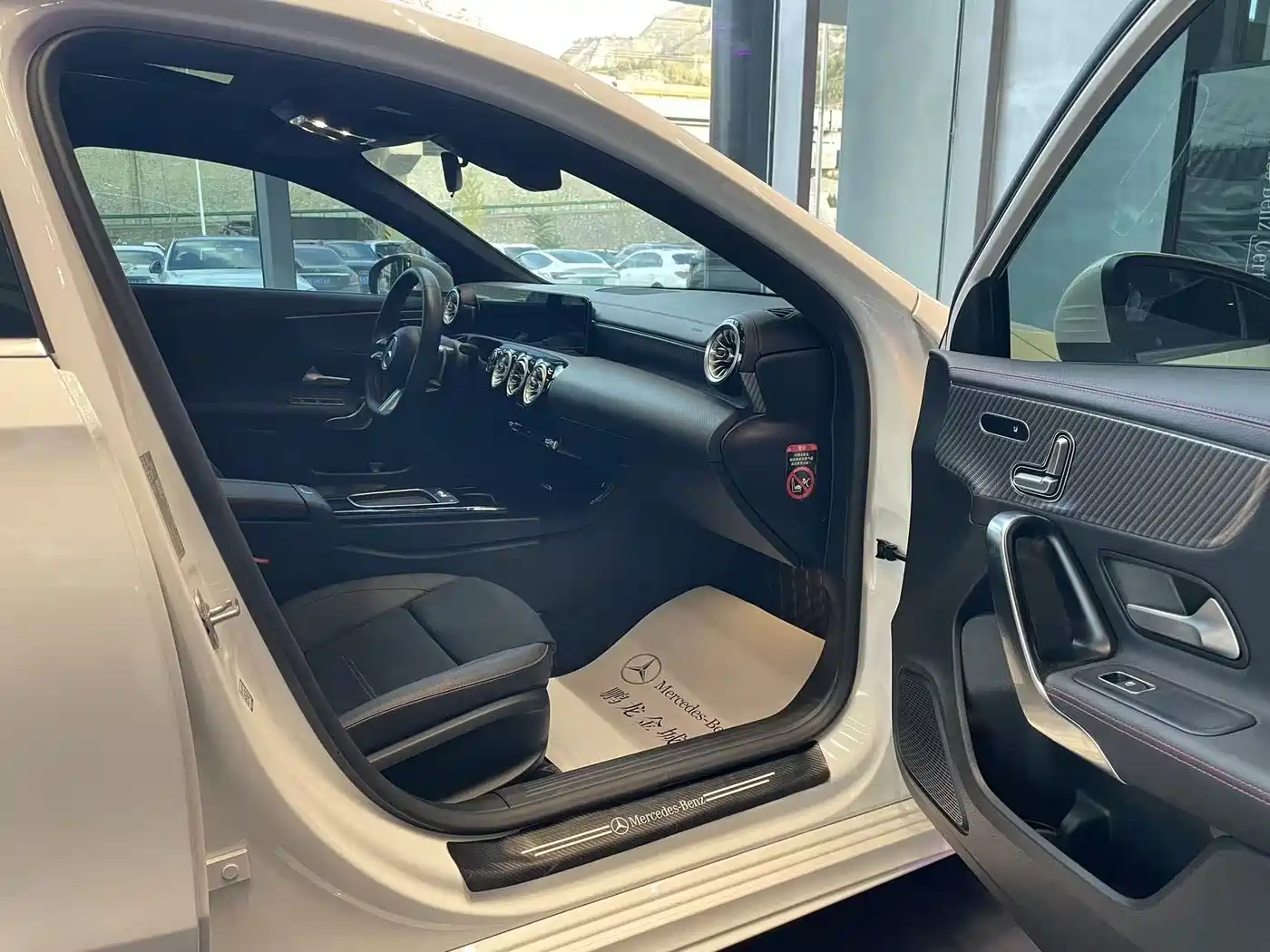 Mercedes-Benz A-Class 2025 2025 A 200 L Fashion Edition