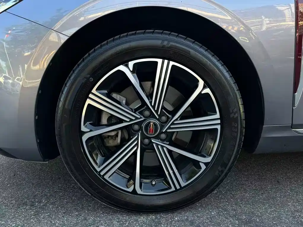 Hongqi H5 PHEV, миниатюра 7