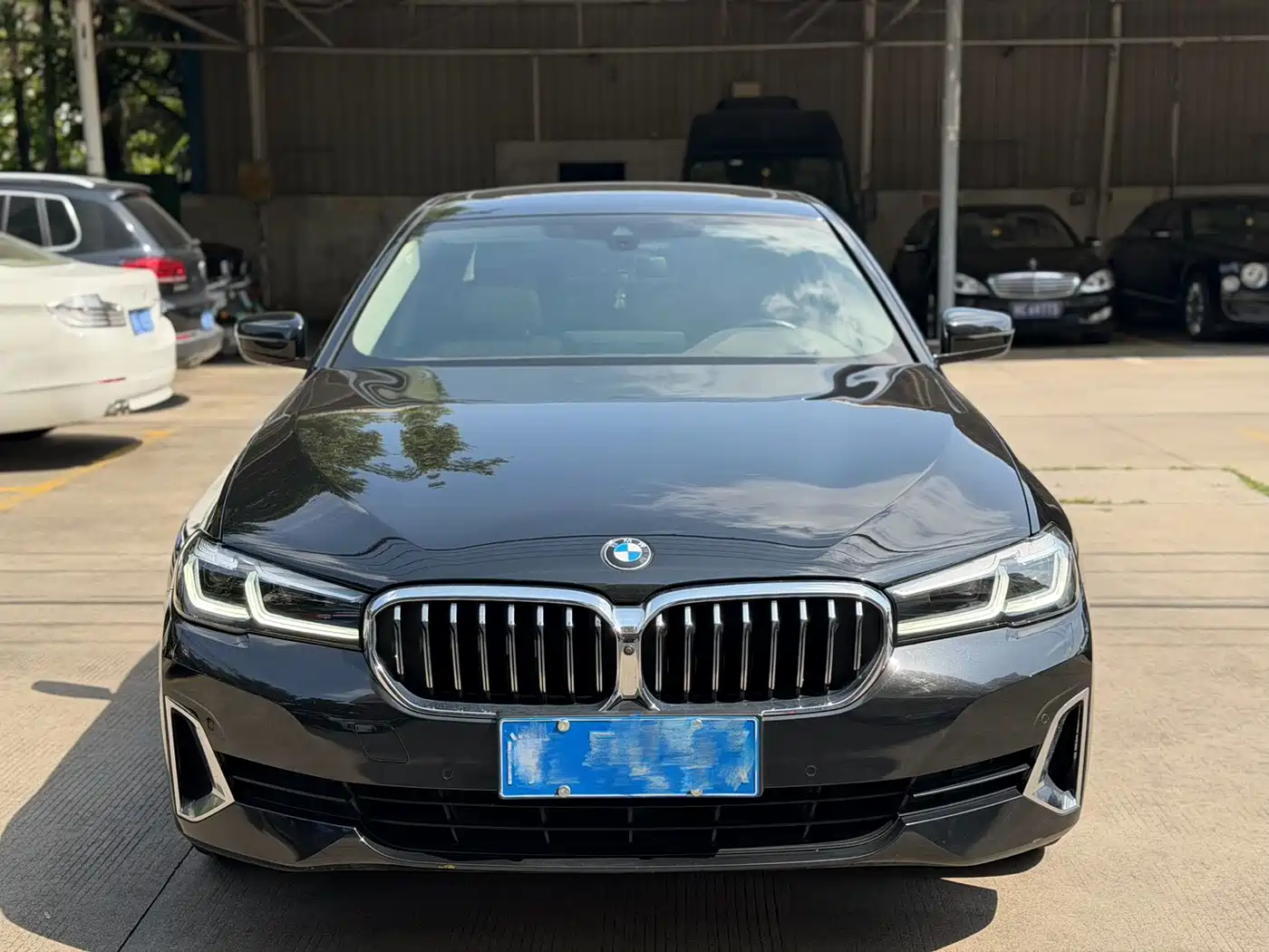 BMW 5 Series 2021 530Li Premium Luxury Package фото 2