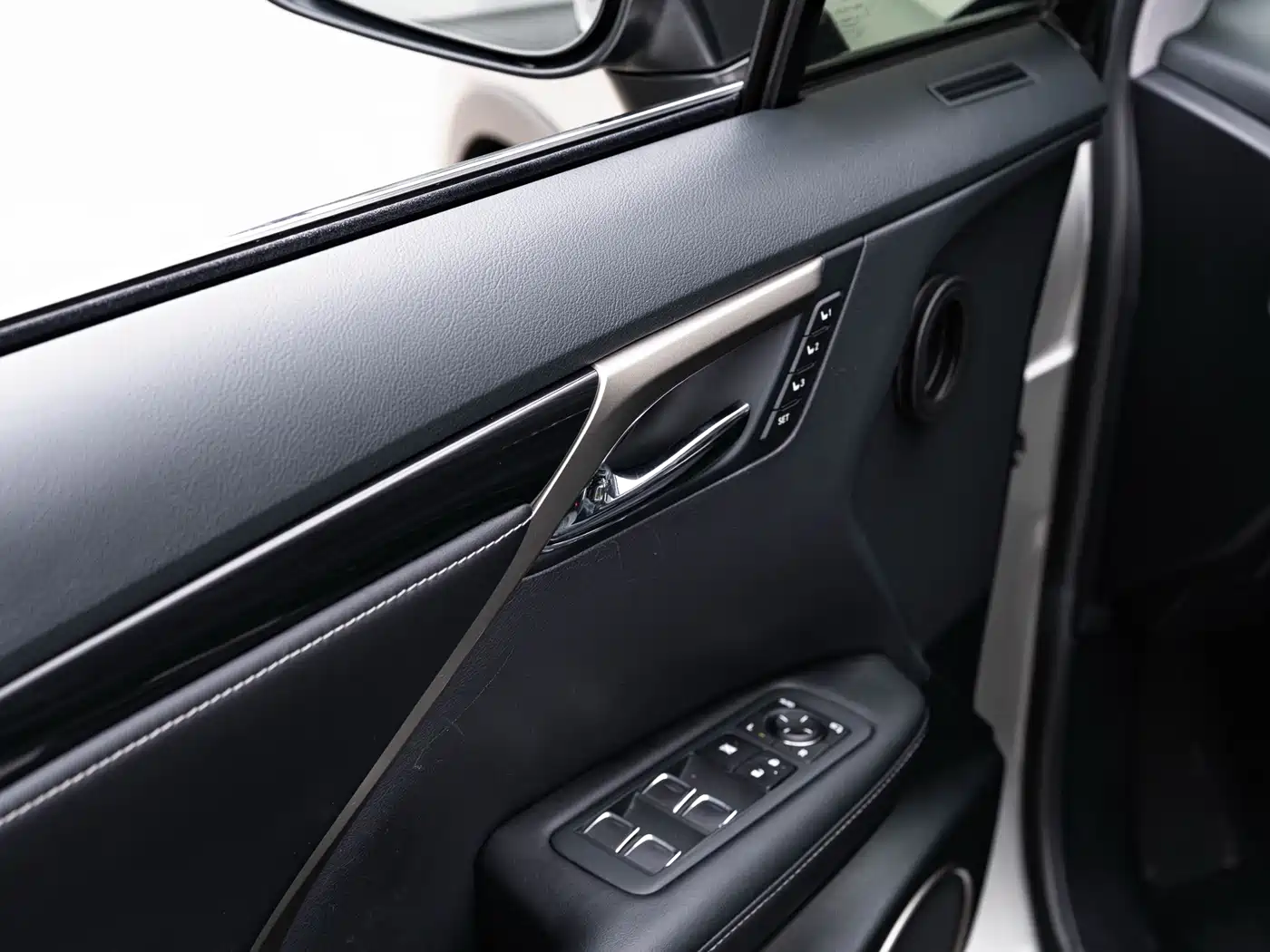 Lexus RX 2020 450h AWD Chunxiang Edition фото 21