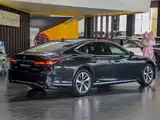 Фото 4 - Lexus LS