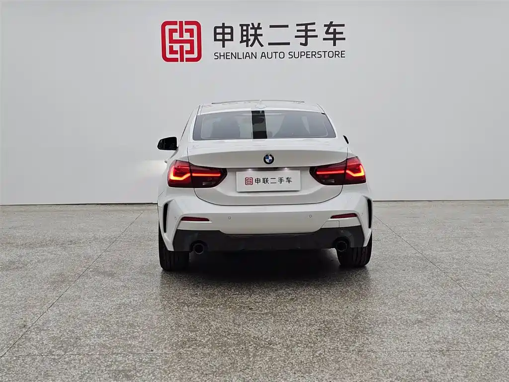 BMW 1 Series 2023 125i M Sport Shadow Edition фото 11