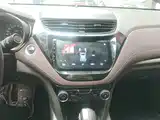 Photo 13 - Chevrolet Malibu