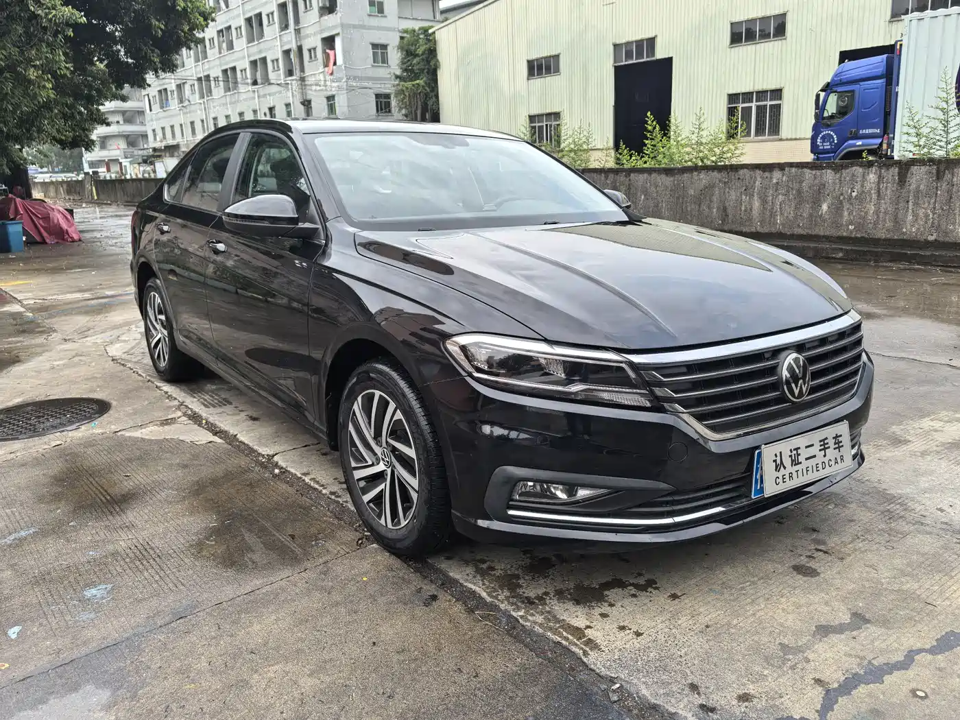 Volkswagen Lavida 2022 1.5L Auto Comfort Edition фото 3