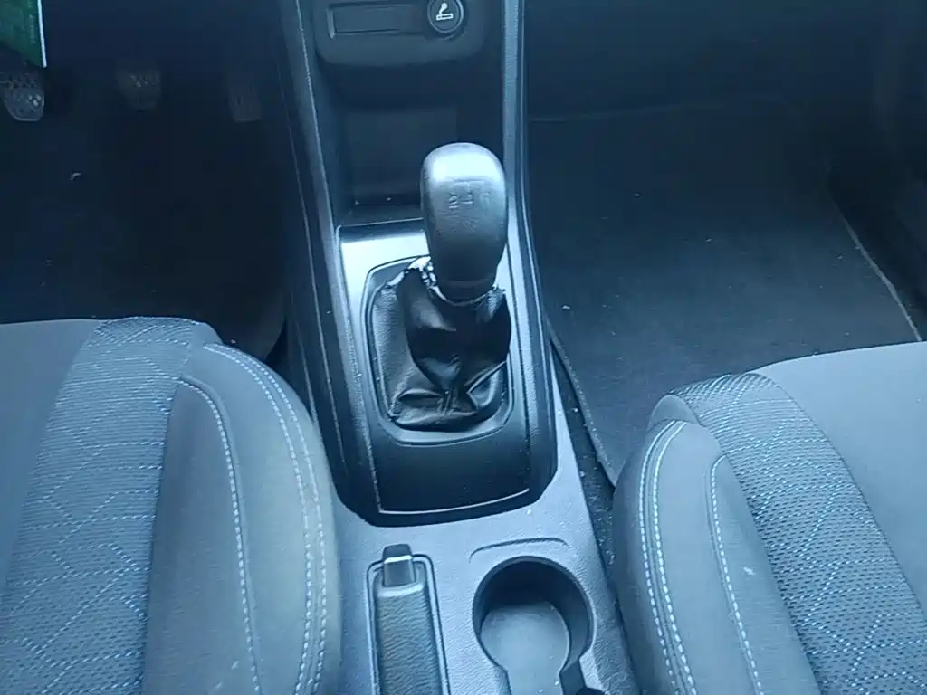 Photo 14 - Baojun 310