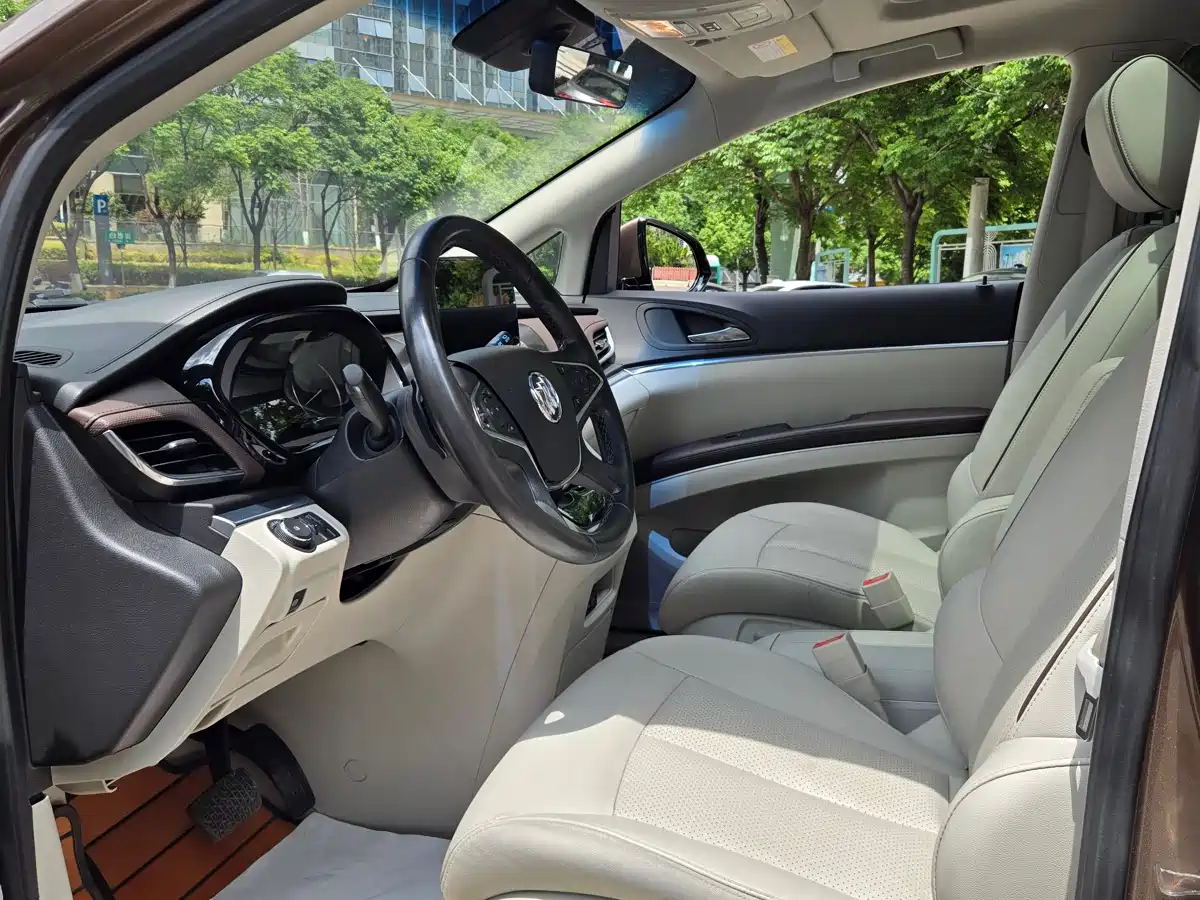 Buick GL8 2021 Land Business Class 652T Smart Premium фото 9