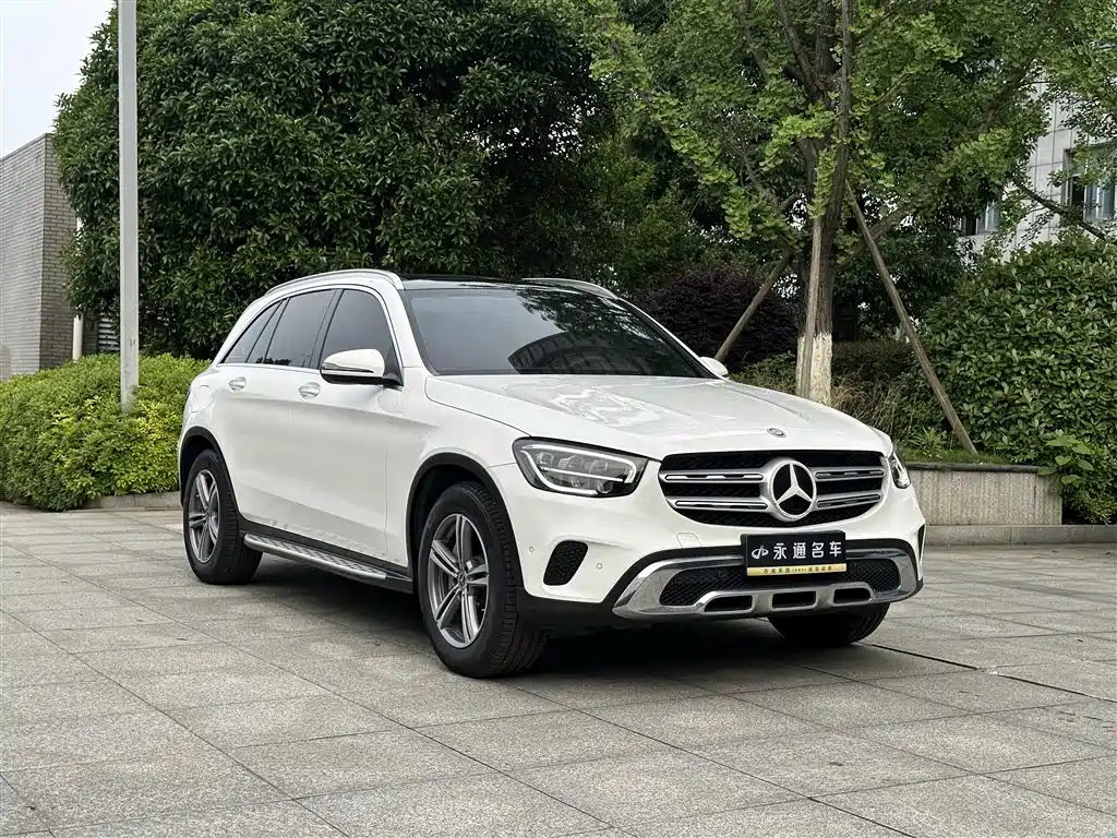 Mercedes-Benz GLC 2021 GLC 260 L 4MATIC Sporty фото 3