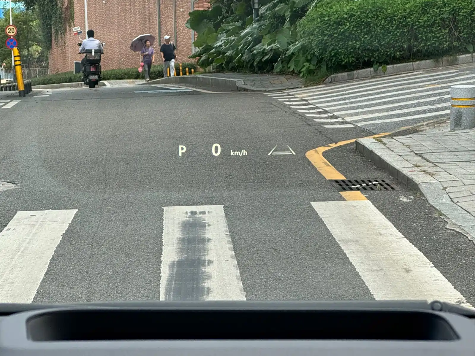 Photo 8 - Toyota Alphard