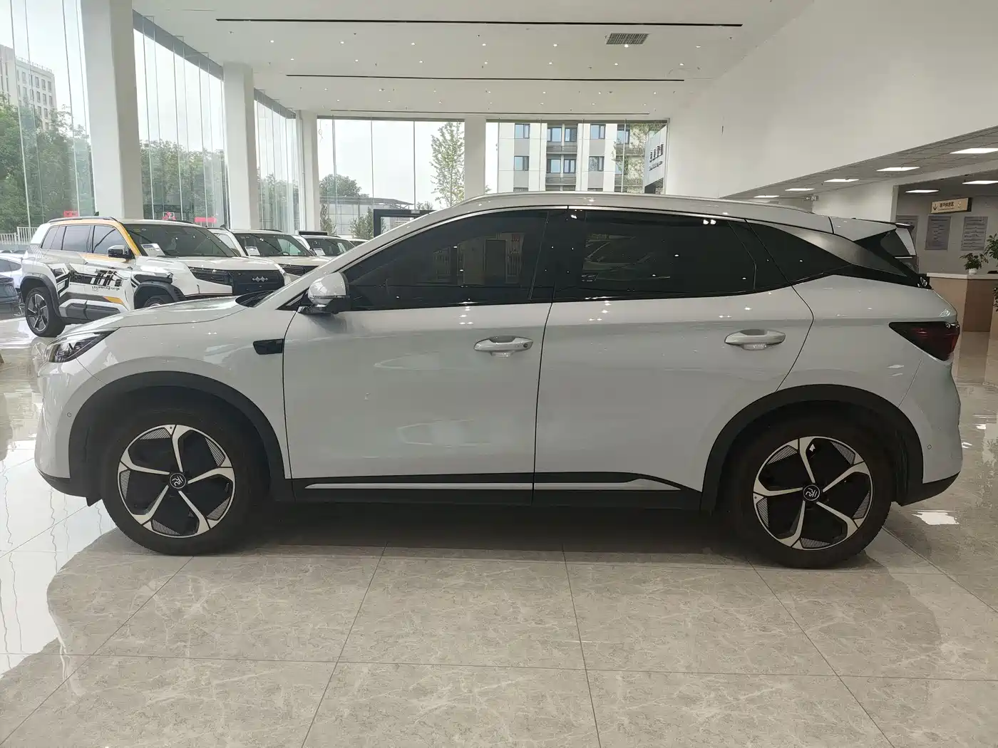 BYD Yuan PLUS 2025 Smart Drive 510KM Surpass Edition фото 11