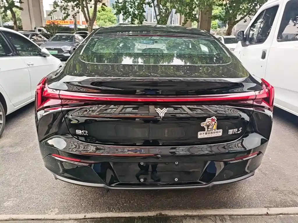 Nezha Auto Nezha S 2024 2024 Facelift Extended Range 1060 Lite Edition