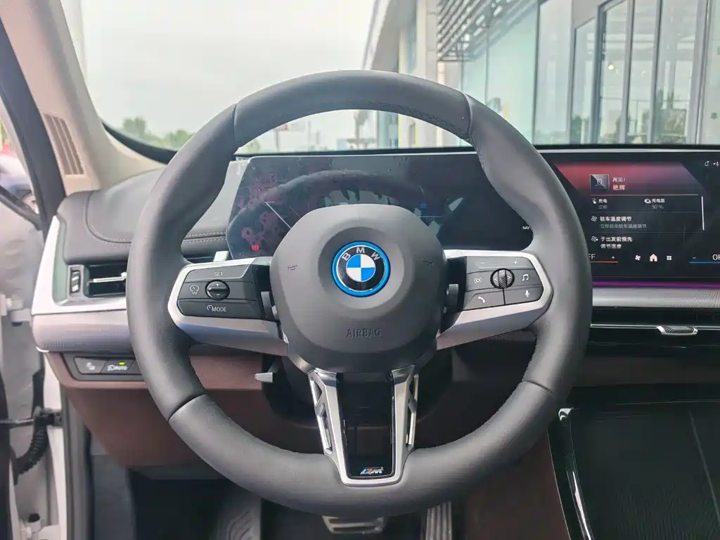 BMW iX1 2024 2023 eDrive25L M Sport Package