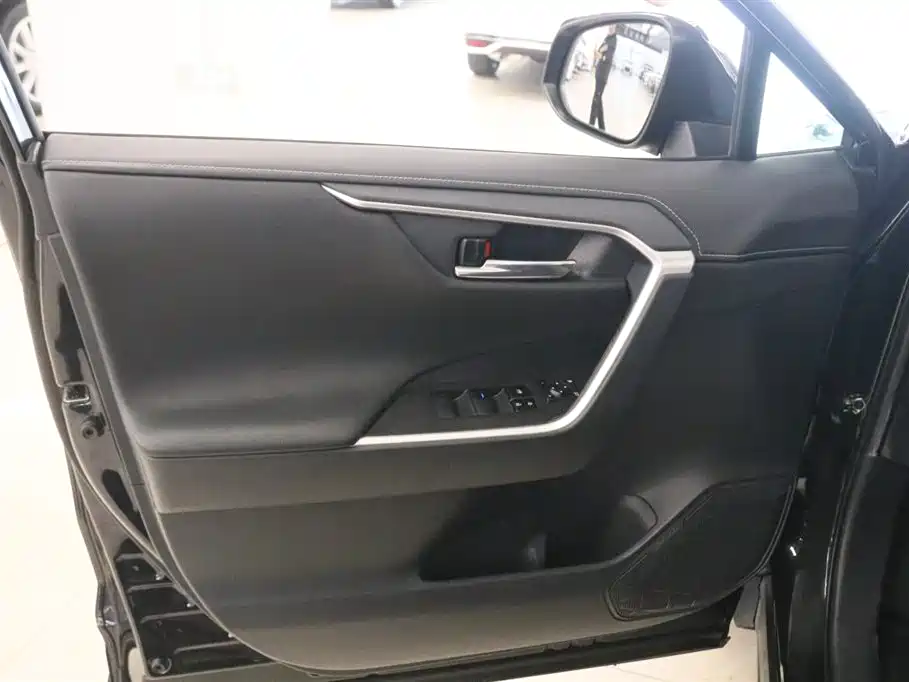 Toyota RAV4 Rongfang 2020 2.0L CVT 4WD Fashion PLUS фото 12