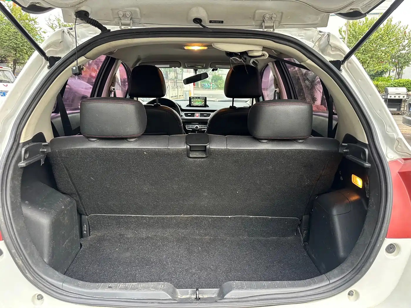 Photo 13 - Haval H1