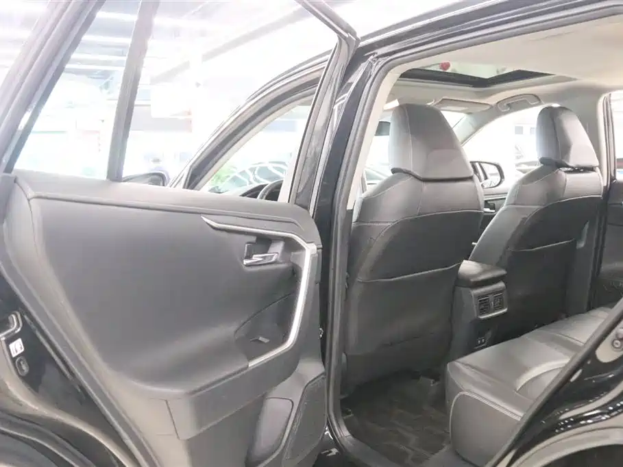 Toyota RAV4 Rongfang 2020 2.0L CVT 4WD Fashion PLUS фото 15