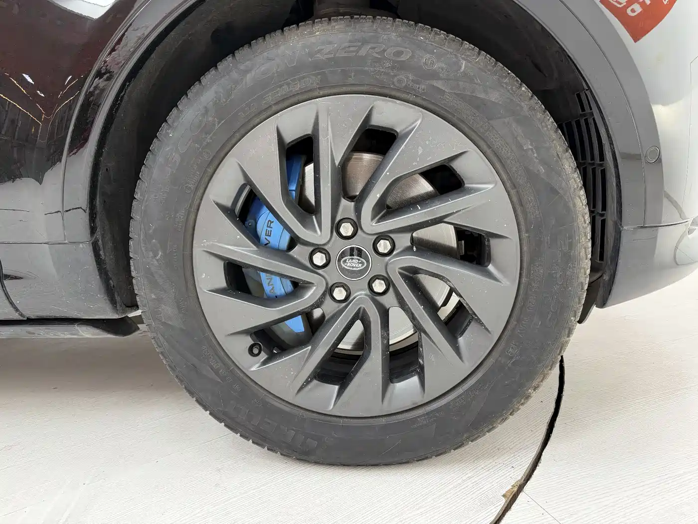 Land Rover Discovery 2021 360PS R-Dynamic S фото 28