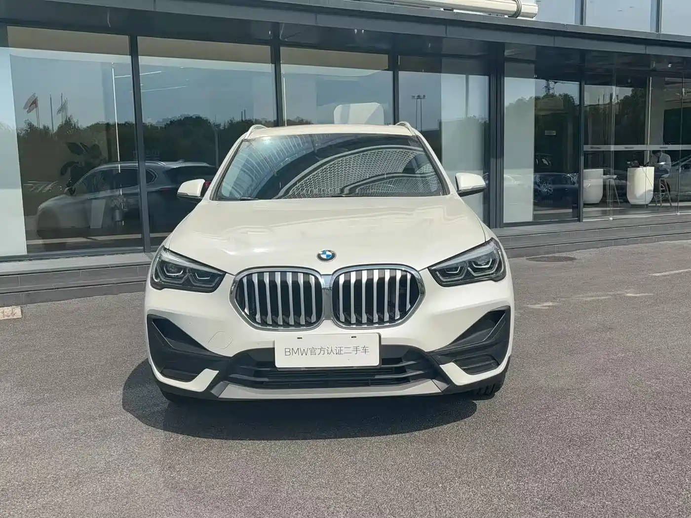 BMW X1 2021 sDrive25Li Leading фото 2