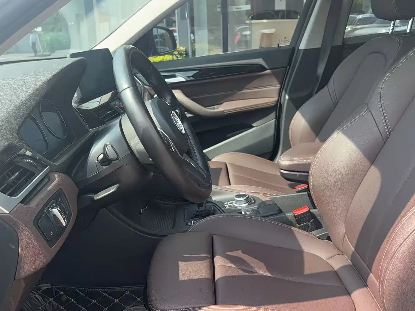 BMW X1 2021 sDrive25Li Leading фото 9