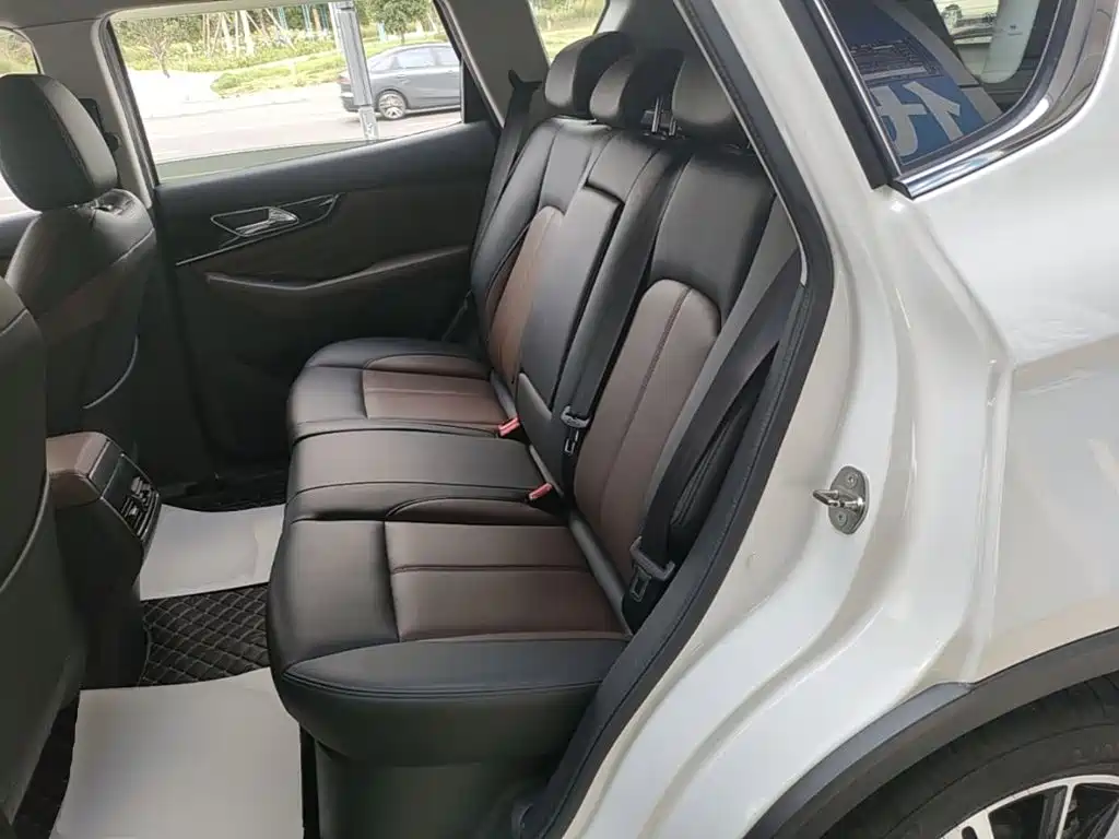 Dongfeng Aeolus Dongfeng Fengshen AX7 2018 2018 Classic 1.6T Auto Luxury