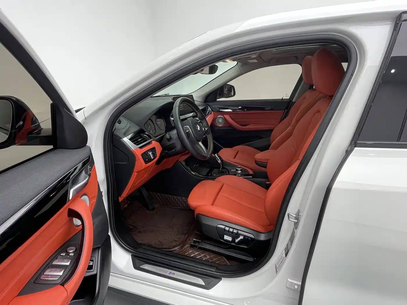 BMW X2 2024 2023 sDrive25i M Sport Shadow Edition