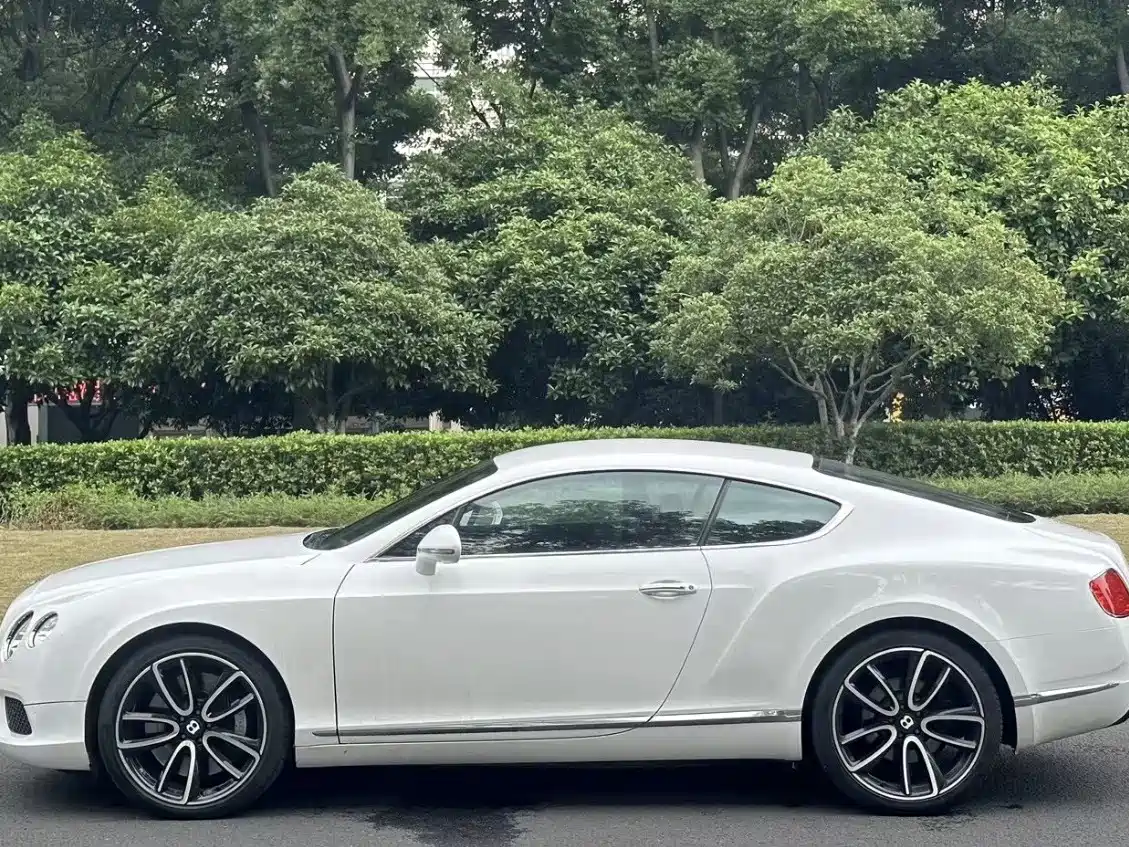 Photo 4 - Bentley Continental