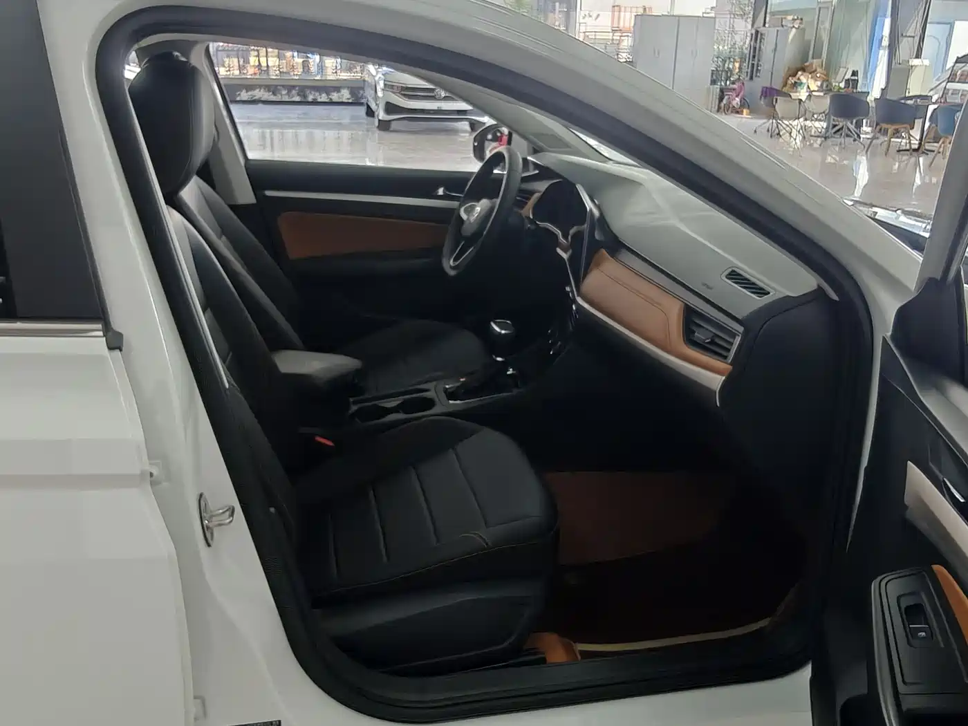 Volkswagen Bora 2025 200TSI DSG Joy Ride Navigation Edition фото 16