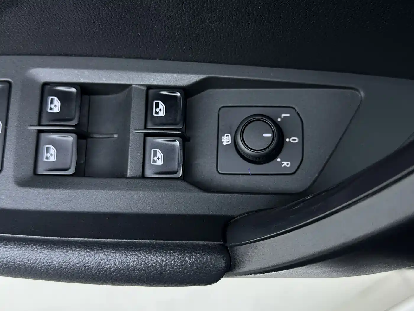 Volkswagen Tharu, миниатюра 17