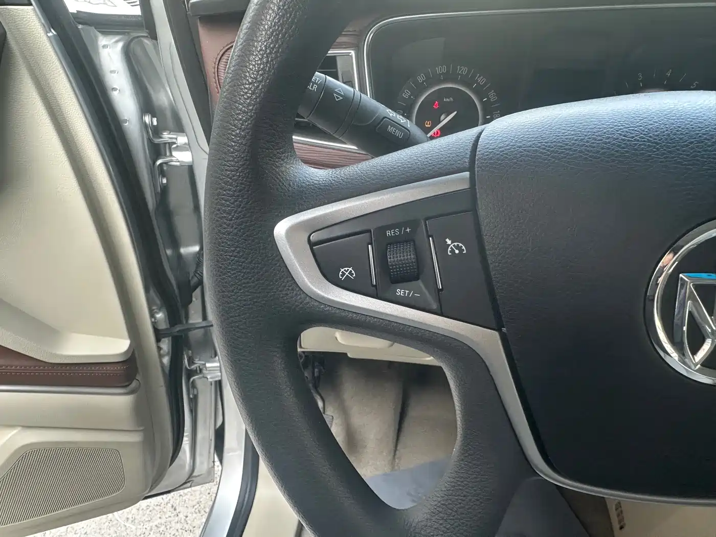 Buick GL8 2018 28T Comfort China VI фото 22