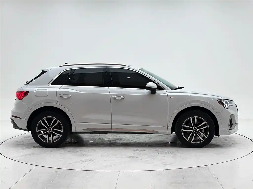 Audi Q3 2021 35 TFSI Progressive Sport фото 9