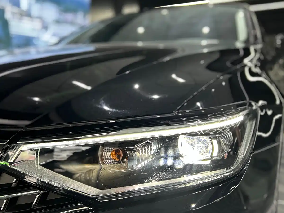 Volkswagen Magotan 2025 Popular Edition 280TSI DSG Comfort фото 34