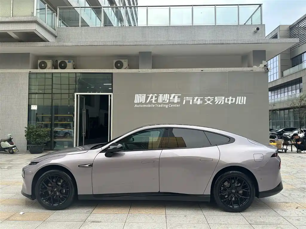 XIAOPENG P7