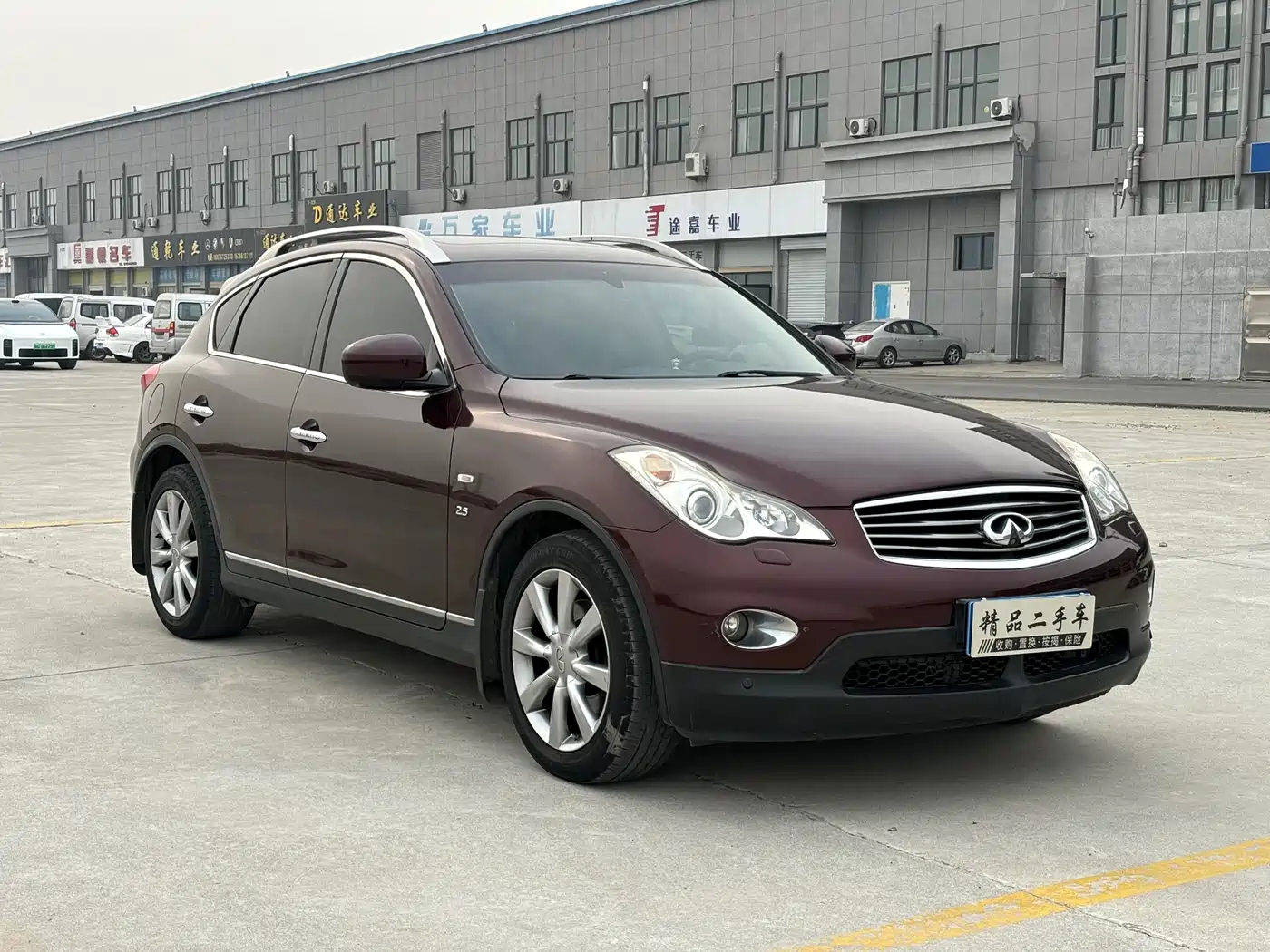 Infiniti QX50 (Import) 2014 2013 2.5L 2WD Prestige