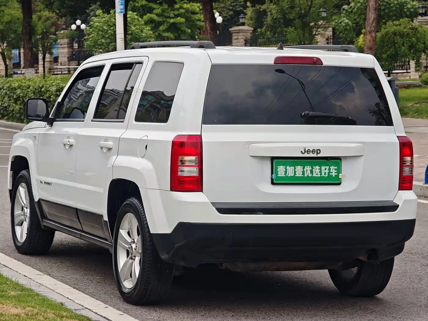 Jeep Patriot 2015 2014 2.4L Sport