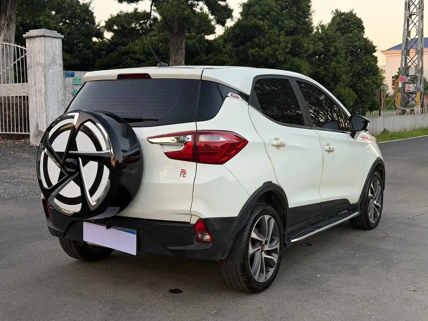 BYD Yuan 2017 2016 1.5L Automatic Luxury