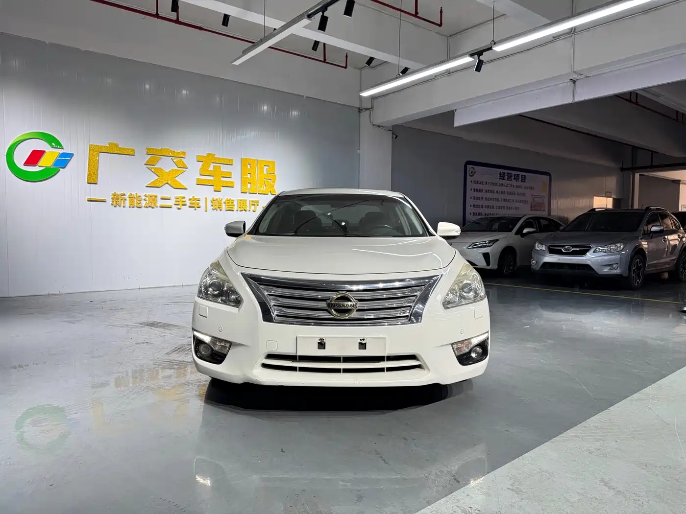 Фото 2 - Nissan Teana