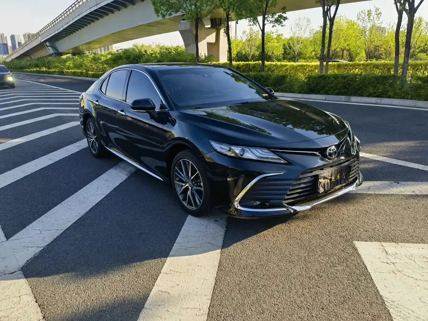 Toyota Camry 2023 2.5G Luxury Edition фото 3