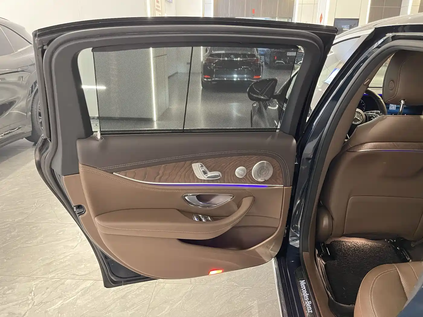 Mercedes-Benz E-Class 2021 E 300 L Luxury фото 11