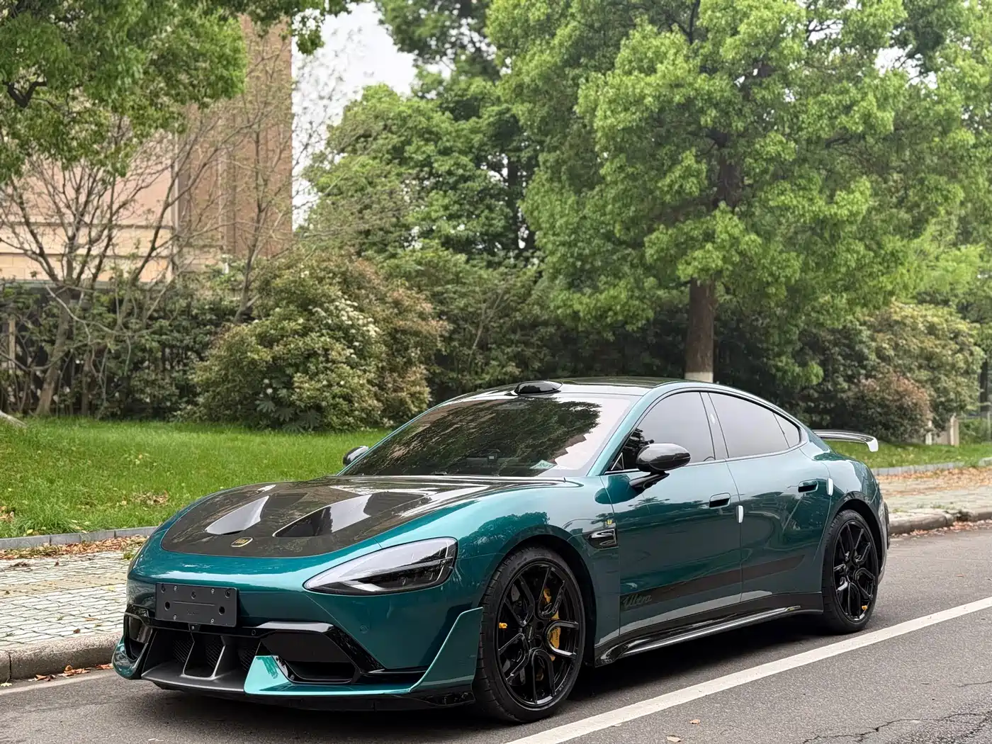 XIAOMI CAR XIAOMI SU7 ULTRA