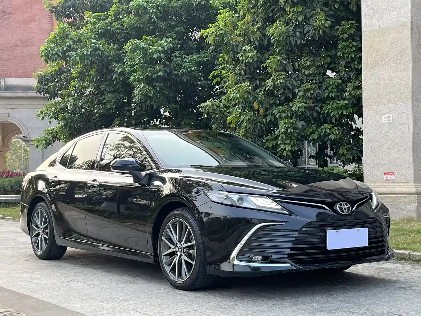 Toyota Camry 2021 2.5G Luxury Edition фото 4