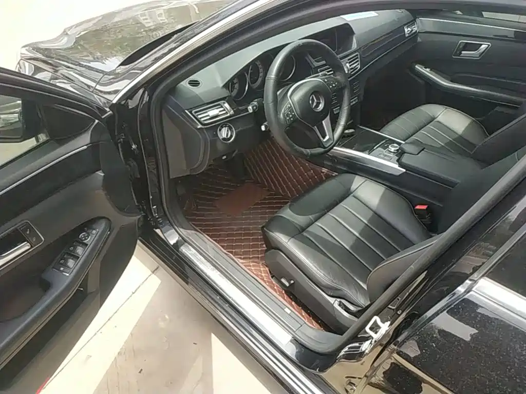 صورة 16 - Mercedes-Benz E-Class
