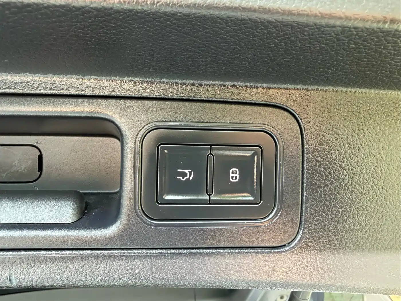 BYD Song PLUS PHEV 2021 DM-i 110KM Flagship PLUS фото 15