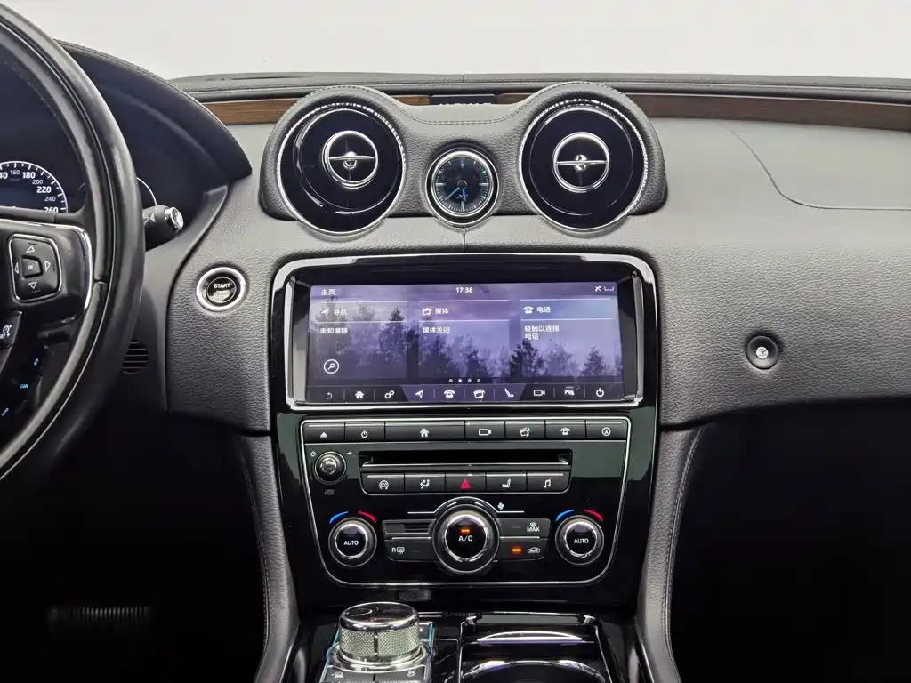 Jaguar XJ 2019 2018 XJL 3.0 SC 2WD Elegant Business Edition